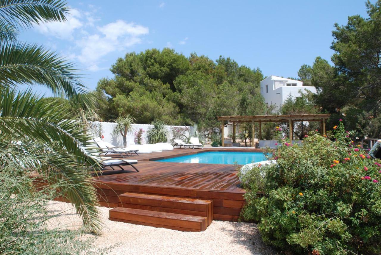 La Hacienda Aparthotel Sant Ferran de Ses Roques Buitenkant foto