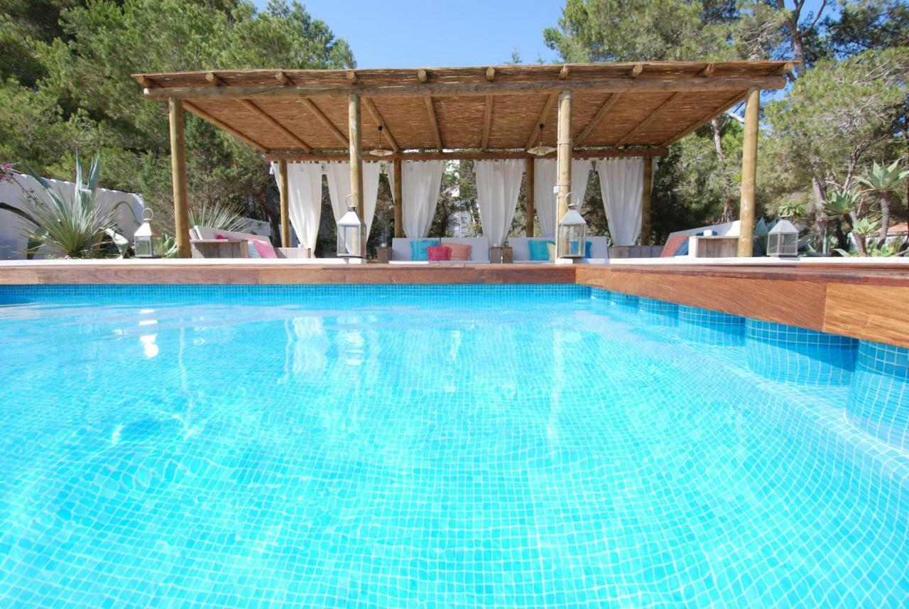 La Hacienda Aparthotel Sant Ferran de Ses Roques Buitenkant foto